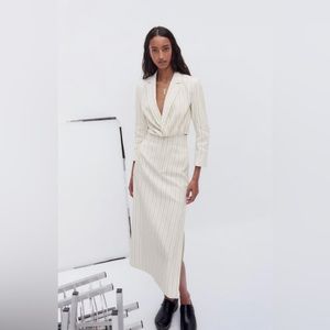 Zara long sleeve crop top gray / cream pinstriped size S